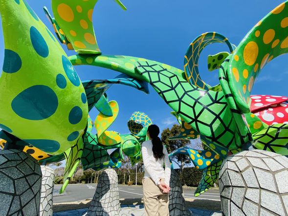 Art Forest (musium)
Please take your own Lunch.