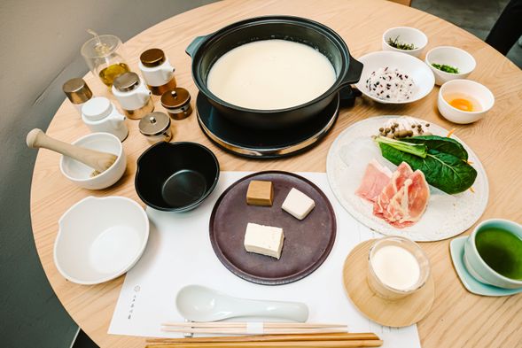 Saga Hirakawaya / Tried Onsen Yudofu (Lunch: 90min)