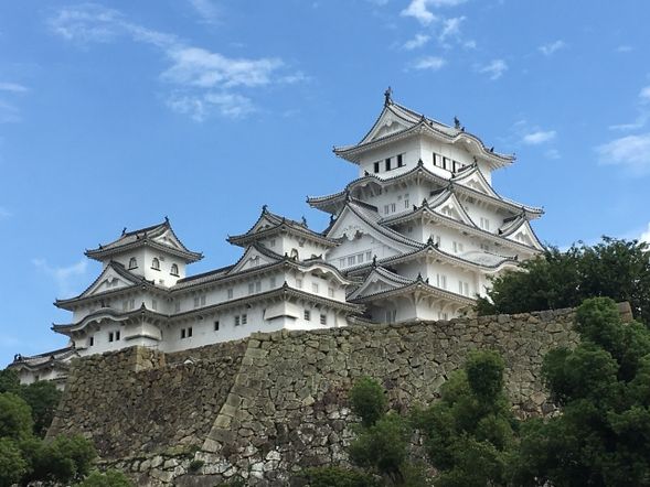 Himeji castle (65 minutes/ Admission fee included)