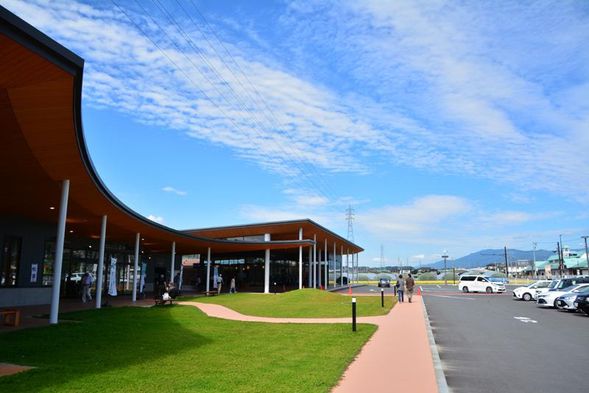 Roadside Station Minami-Shinshu Toyooka Marche
(Enjoy shopping at a popular roadside station known for fresh vegetables and local Minami-Shinshu specialties / approx. 40 minutes)