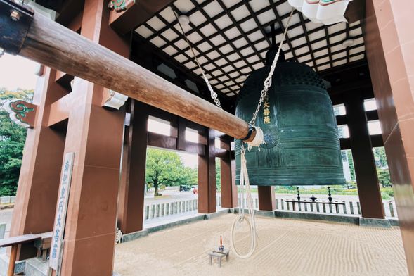 Experience a Prayer Ritual with the Temple Bell at Renge-in Tanjo-ji Okunoin (60min)