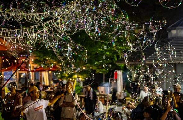 This year, as it falls on a full moon date, in addition to the stargazing event, you can also enjoy events such as moon viewing and a night bubble show! Enjoy events different from the usual!