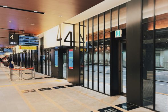 08:50 / 10:50 Depart from Nishitetsu Tenjin Expressway Bus Terminal
Nishitetsu Tenjin Bus Terminal 3F No.4