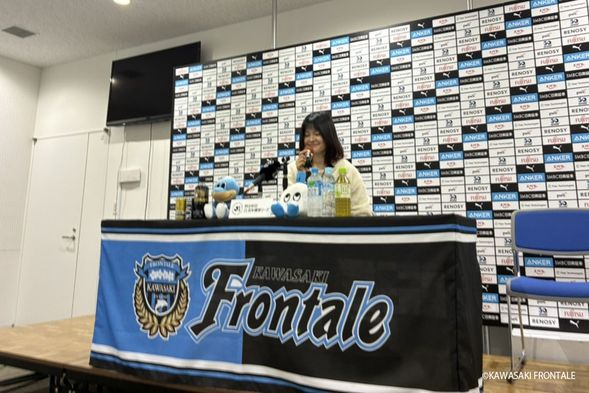 Tham quan sân vận động