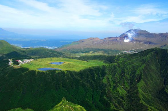 Endless Beauty of Aso's Grasslands: Kusasenri !!