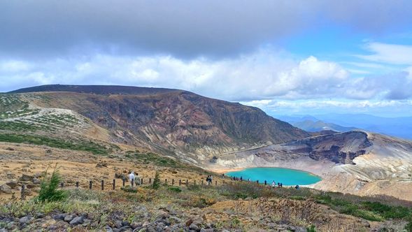 Visiting the Zao Okama Crater Lake (1H)