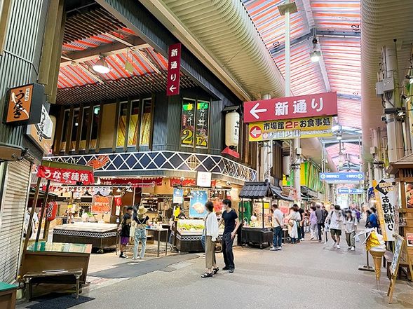 Kanazawa – Omicho Market
(Free time & lunch / approx. 120 min)