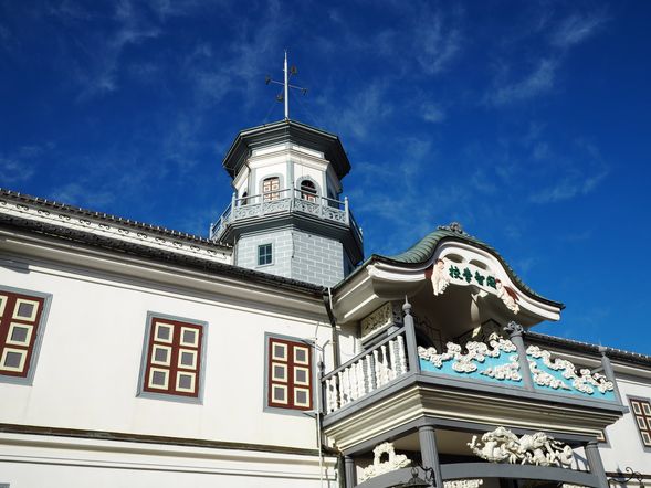 National Treasure: Former Kaichi School Building
(approx. 50min)
Built in 1876, famous for its unique blend of Japanese and Western architecture!
