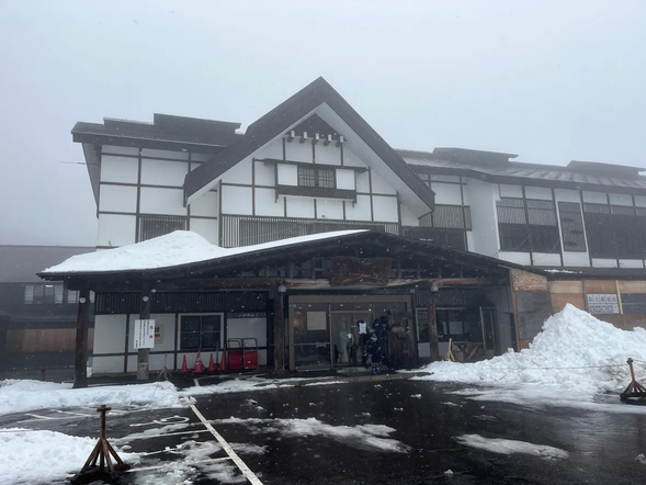 Travel time to Sukayu Onsen Inn: approximately 10 minutes