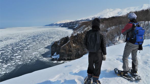 Snowshoe hiking time