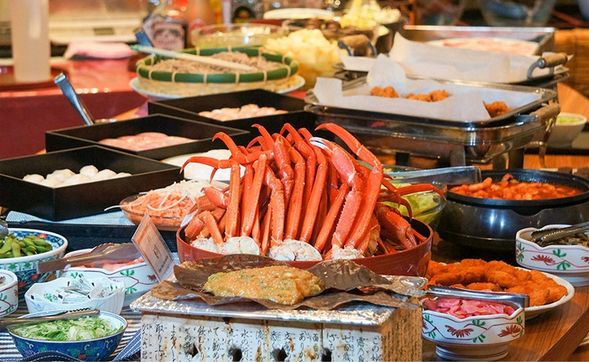 Gero Onsen Breeze Bay Hotel & Resort Gero (Arrival 16:00)
*Early check-in around 16:00!
*Happy hour for 1 hour after check-in: Free all-you-can-drink welcome drinks including draft beer, highballs, and coffee!
*Dinner will be a half-buffet including red snow crab!
*From 9 PM to 10 PM, we'll be serving "Takayama Ramen" as a late-night snack!