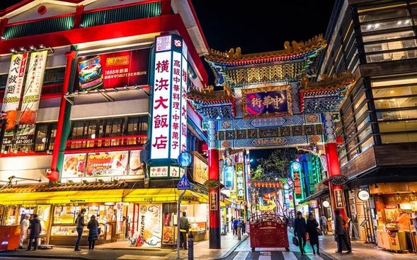 Rose Hotel Yokohama (Est. Arrival: 7:00 PM)
Conveniently situated right at the entrance of Yokohama's vibrant Chinatown!
After checking in, feel free to explore the neighborhood and enjoy dinner at your leisure, whether sampling local street food or dining at an authentic Chinese restaurant.