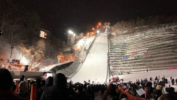 17:30 - 20:00 | Okurayama Viewing Point / Okurayama Ski Jump Stadium
