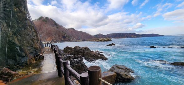 Meet at Miyako Station and transfer to Fudai.
Today we will hike fromFudai station, through the local town area, before enjoying the beautiful blue ocean trail near Nedarihama beach, with a final ascent into the accommodation for tonight.
11:40
Michinoku Shiokaze Trail Fudai Station - Krosakisou
Lunch time in the middle of the trail
15:30
Arrive at the Hotel
18:30
At dinner time, enjoy a performance of the Unotori Kagura dance
Stay overnight in Fudai area.