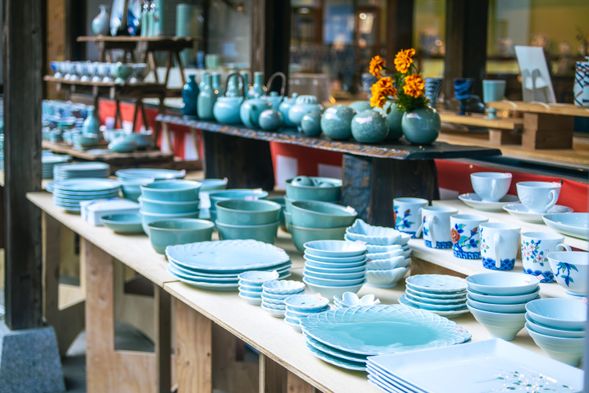 Image of Imari-yaki (Nabeshima celadon)