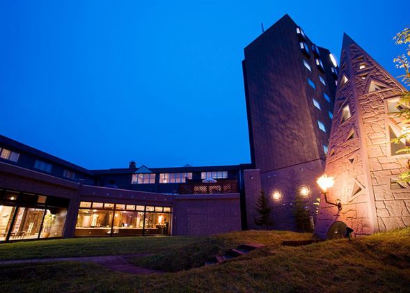 19:50 - 20:00 |
Arrival / Check-in: HOKUTEN NO OKA Lake Abashiri Tsuruga Resort