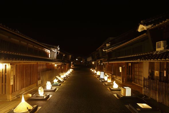 Mino Washi Akari Art Festival
(approx. 120min)
★The time to light up is at 5:00pm