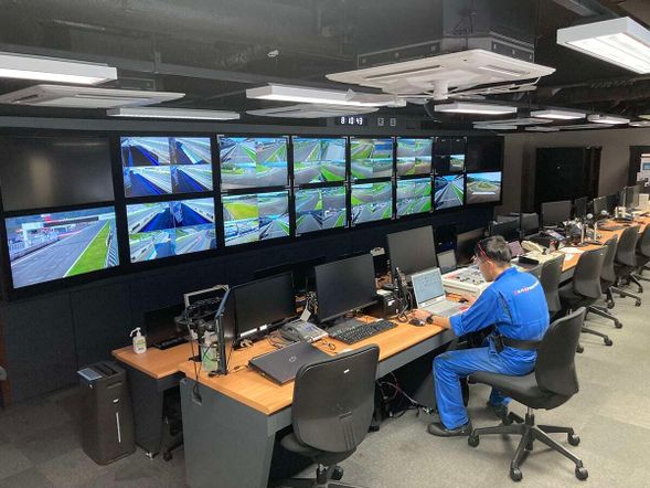 Behind-the-Scenes Tour
