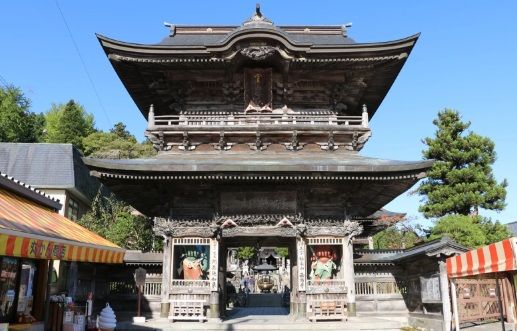 Jogi Temple: Free lunch & exploring.(2H)