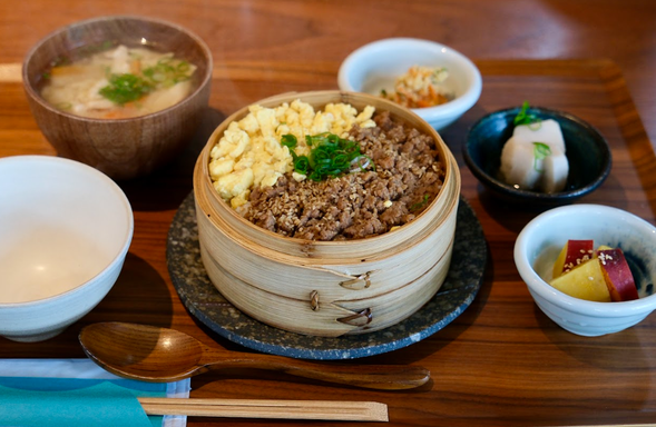 Lunch at the Restaurant(60min)※The menu may change