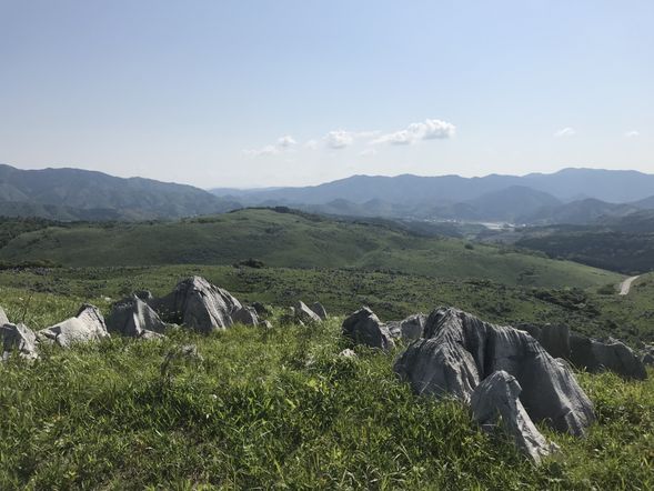 Enjoy the spectacular view from Akiyoshidai Karst Observation Deck (Duration: approx. 25 min.)