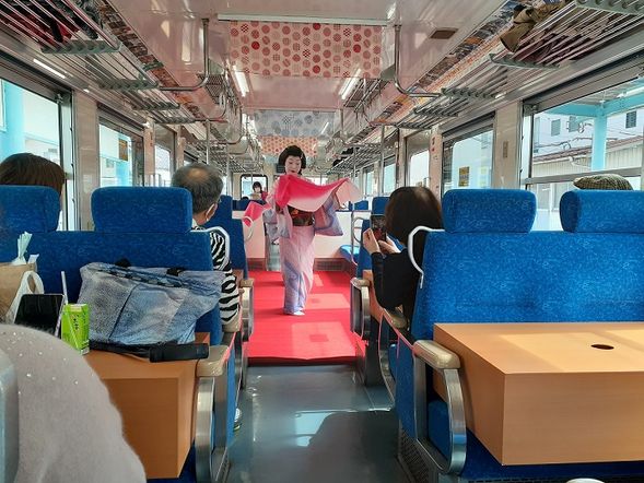 Awara Geisha Ozashiki Train(40 minutes/ Admission fee included)