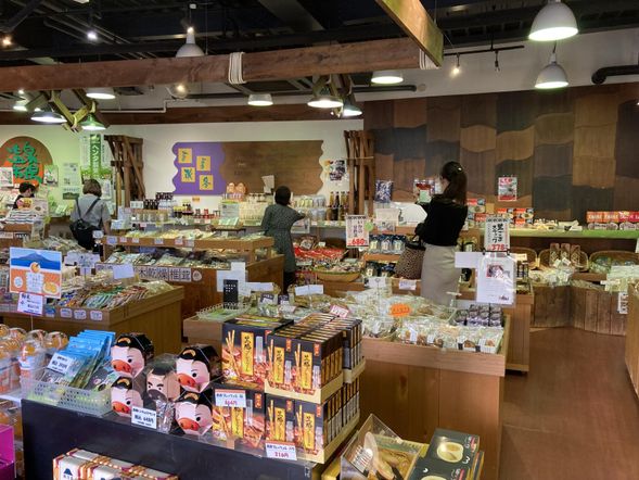 Onsen Market
・Enjoy your shopping