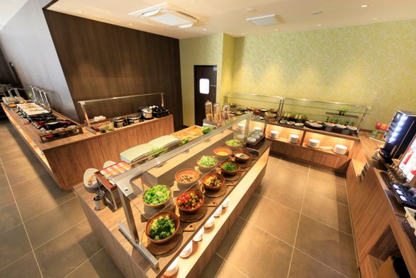 Breakfast included at the hotel (From 6:30 A.M. Morning)
- A breakfast buffet with a rich selection of 80 items is available.