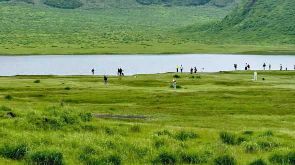Arrive at Aso Kusasenri.Free time to explore, lunch, stay 90 minutes。