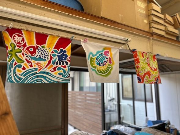 Welcome & Briefing: Meet our staff in the renovated traditional house (kominka) for a brief overview of the jirushi-zome technique.