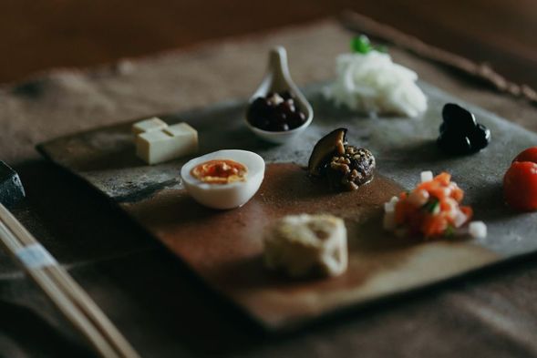 Full-Course with Pairings sake and cuisine in the registered cultural property's main house reception room (120 minutes)