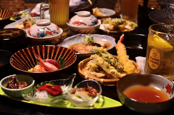 Lunch: Japanese set menu at a local-favorite restaurant.
Allergies: Please let us know if you have any food allergies.