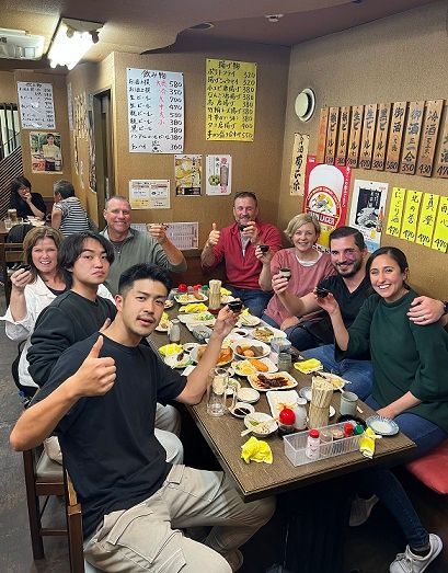 Stop At: Namba
We will go to local izakaya at "Namba. In this area, there are many locals, you can feel local atmosphere here as well. You can enjoy good food like Gyoza and Sashimi along with good drinks.
Duration: 1 hour 20 minutes
Finish around 23:00