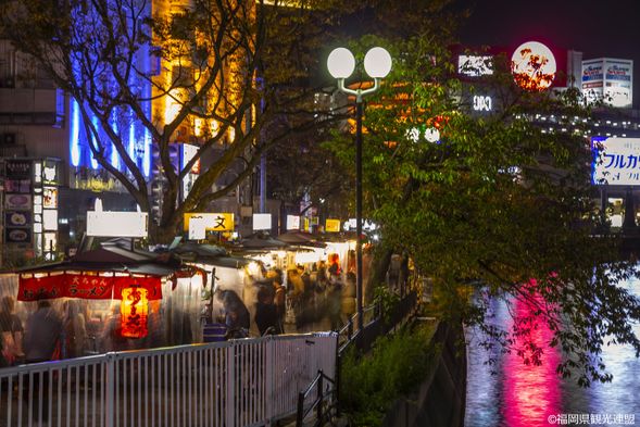 18:30 Guide to Fukuoka's Yatai Street Food Stalls. Having dinner by own arrangement