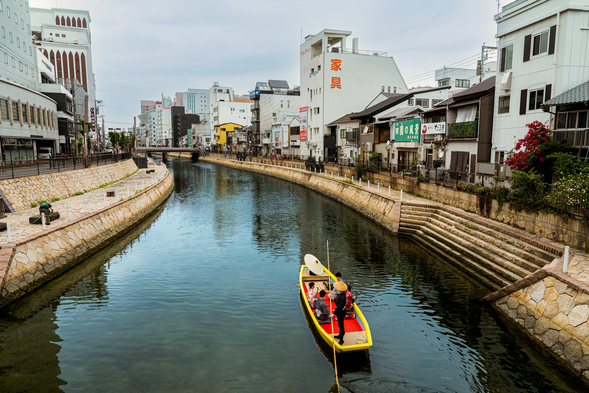 Check in at the counter and enjoy river cruise