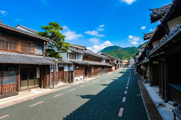 Stroll around Gujo Hachiman (60minutes)
※Please take lunch on your own here.