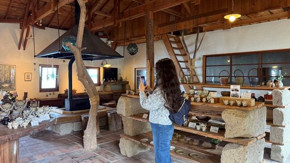 Found souvenirs at the seaside pottery shop “Kagashi-gama”