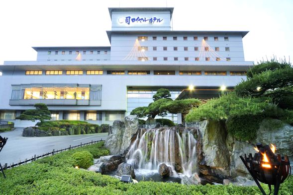 Tsukasa Royal Hotel (Staying at Tamana Onsen)