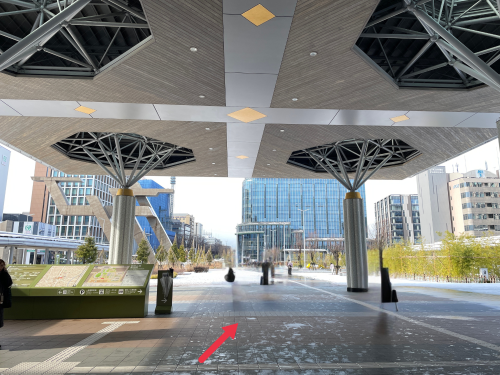 Meet up with your guide at JR Kanazawa Station
※West Exit side (Kanazawa-kou Exit)
11:00 Bus departure