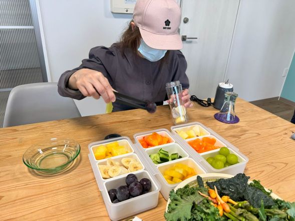 Harvest Smoothie making