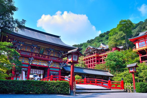 Yutoku Inari Shrine (Prayer and shopping in the shopping district in front of the shrine / approx. 60 minutes)