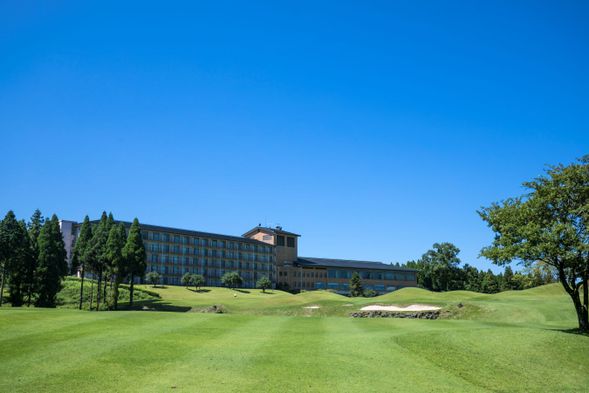 Departure from hotel after having breakfast !