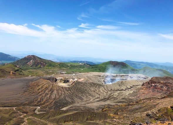 15:10 阿蘇中岳火山口(自由時間15分鐘)