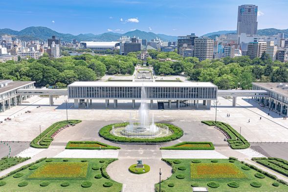 Hiroshima Peace Memorial Museum (Admission fee is included/ 60 minutes)