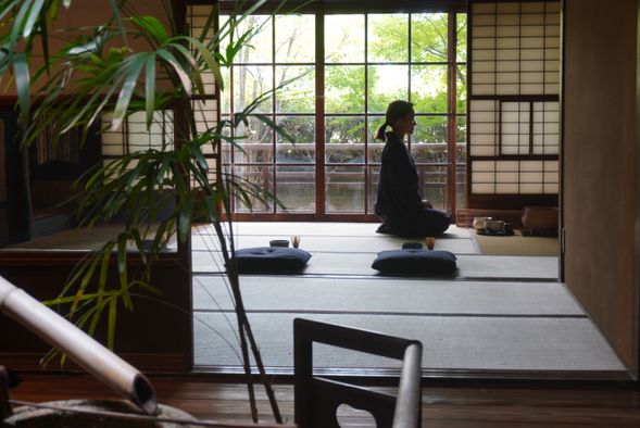 Authentic Tea Ceremony Experience (60 minutes)