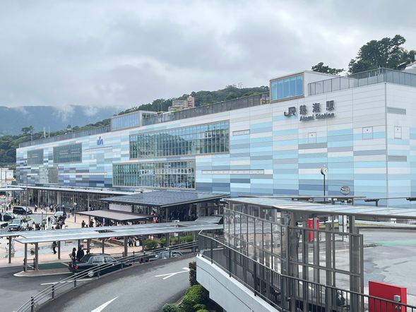 ①9:15 / ②13:15
Atami Station
※A guide is waiting in front of the station.