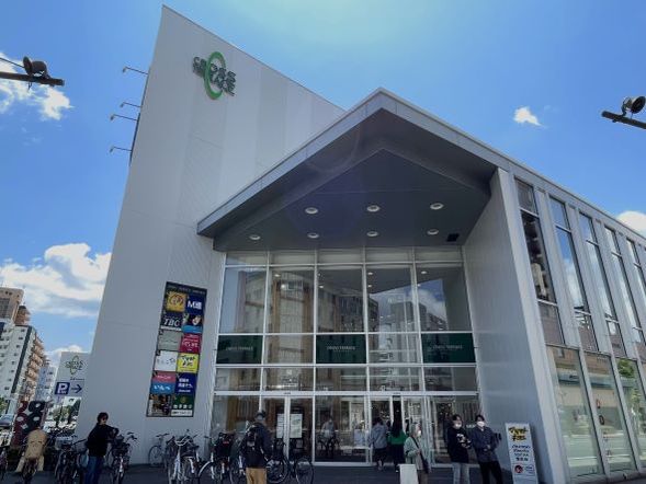 The tour starts from the front entrance of "Cross Terrace Morioka