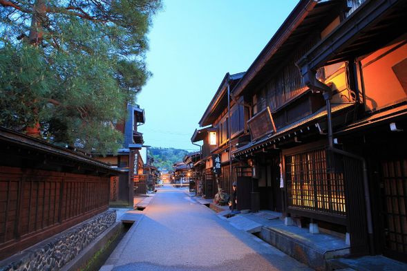 Takayama City
(Free time to explore Takayama, the "Little Kyoto," with a map / Approximately 60 minutes)