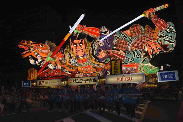 Watching the Nebuta Festival from reserved viewing seat and have bento box dinner.