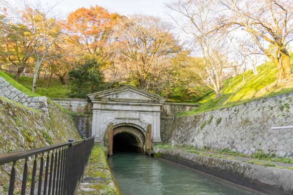 三井寺乗下船場 着 国宝指定の第1トンネル入口などご案内